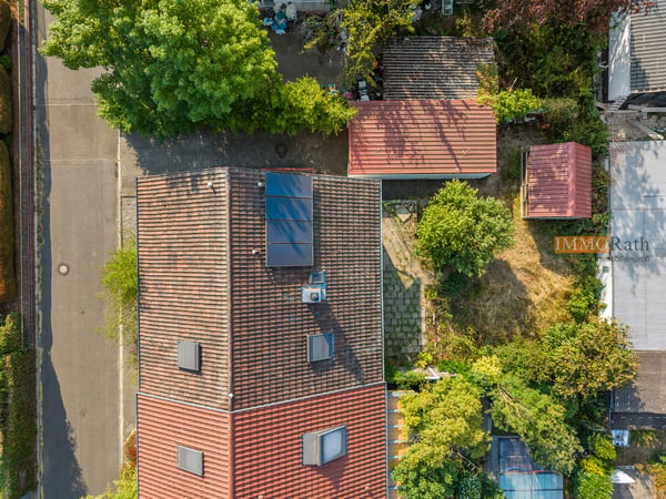 IMMORath.de Großzügige Doppelhaushälfte mit viel Potential 10