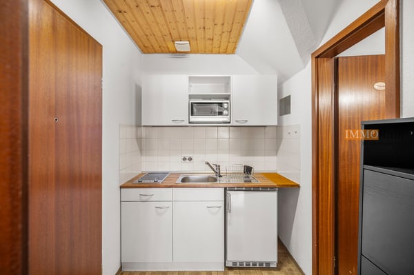 IMMORath.de - Helle 1-Zimmerwohnung im Dachgeschoss 4