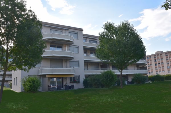 Charmant appartement de 2.5 pièces à Aigle 1