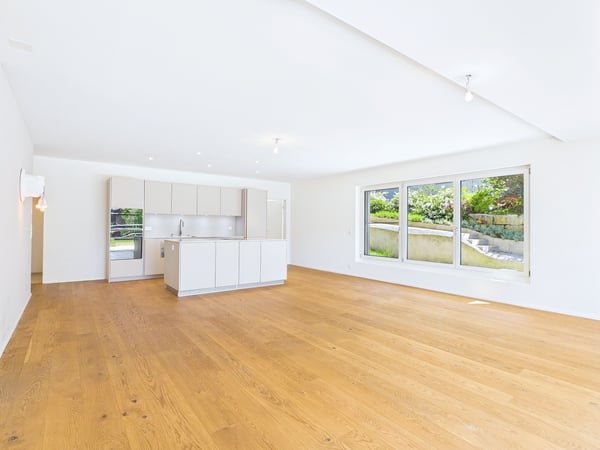 Exklusive Gartenwohnung mit über 100m² Garten inkl. 2 TG-Parkplätze und maximaler Ruhe 2