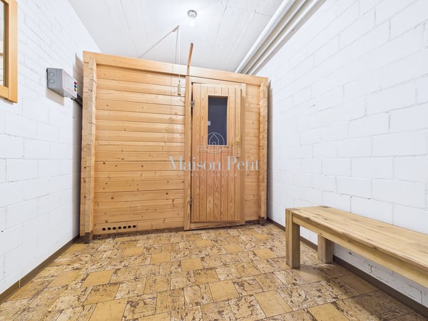 Perfekt für kleine Familien, Paare oder Singles - in Ebmatingen suchen 96m2 Wohnfläche mit verglaster Loggia neue Besitzer. 11