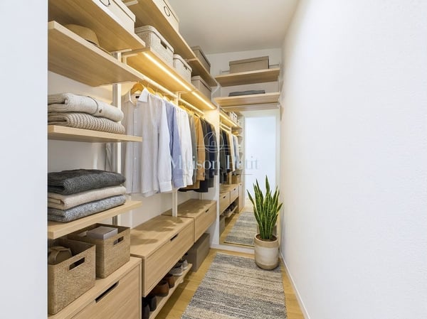 Perfekt für kleine Familien, Paare oder Singles - in Ebmatingen suchen 96m2 Wohnfläche mit verglaster Loggia neue Besitzer. 9