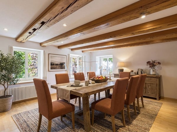 Zwei Gebäude, ein Potential: Wohnhaus fertig, Scheune frei für Rendite! 4