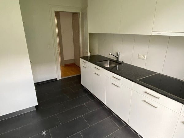 Schöne und aufgefrischte 4-Zimmerwohnung im 2.OG in Biel! 1