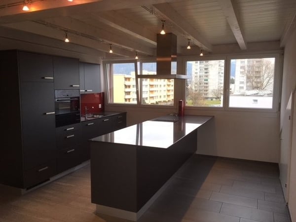 Charmante 2.5-Zimmer-Dachwohnung an ruhiger Lage in Thun 4