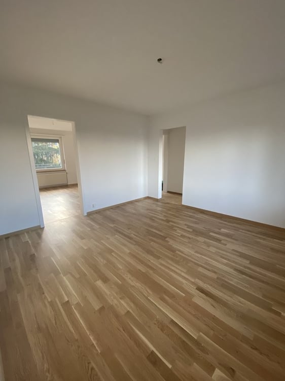 Zentral nahe Eigerplatz 5