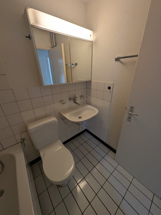 Charmante 3.5 Zimmerwohnung an zentraler Lage in 3027 Bern 8
