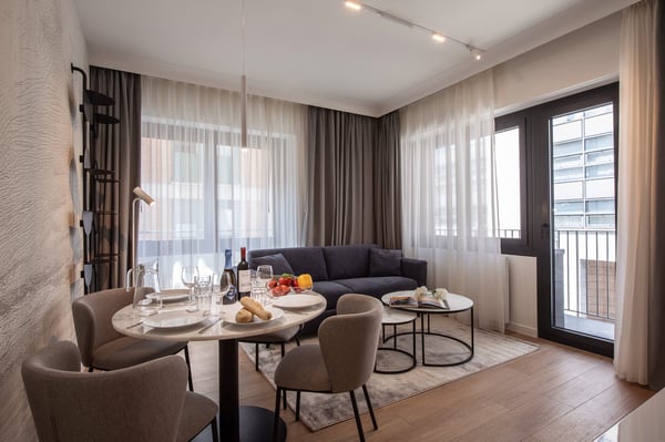 Flexible Rental from 1 Month — Furnished 1.5-Room Apartment with Balcony in Lugano 1