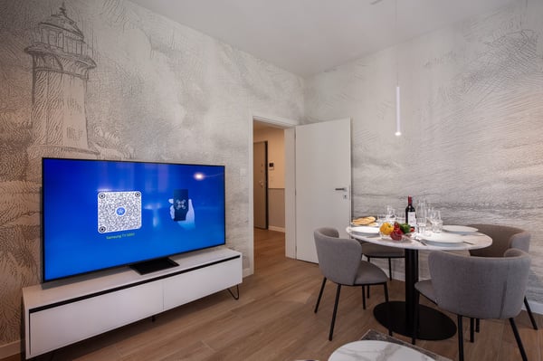 Flexible Rental from 1 Month — Furnished 1.5-Room Apartment with Balcony in Lugano 8