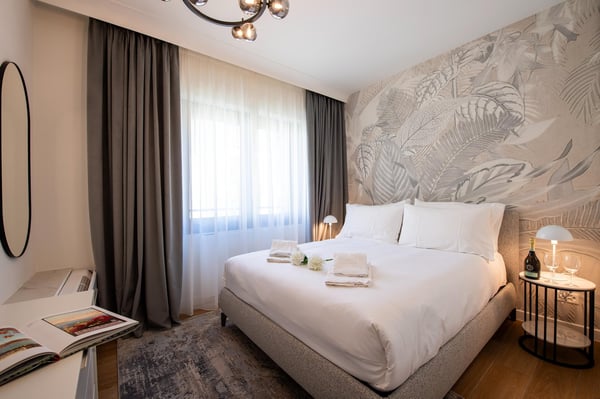 Flexible Rental from 1 Month — Furnished 2.5-Room Apartment with 2 Bathrooms and Balcony in Lugano 4
