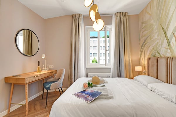 Flexible Rental from 1 Month — Furnished 2.5-Room Apartment in Central Lugano 13