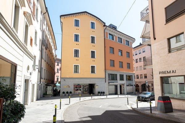 Flexible Rental from 1 Month — Furnished 2.5-Room Apartment in Central Lugano 25