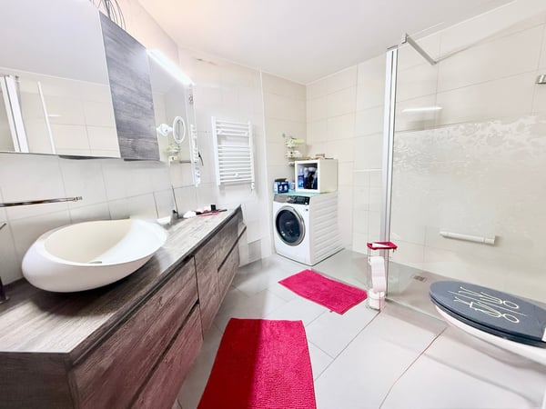 Spacieux appartement en attique de 4 pièces à Saillon – Vue imprenable et prestations haut de gamme 6
