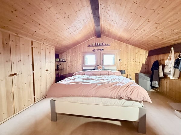 Maison familale avec 2 pièces indépendantes à Aven 6