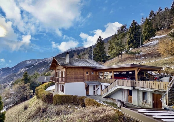 Maison familale avec 2 pièces indépendantes à Aven 2