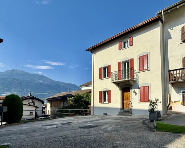 Charmant appartement rénové avec cachet au coeur de Vétroz 7