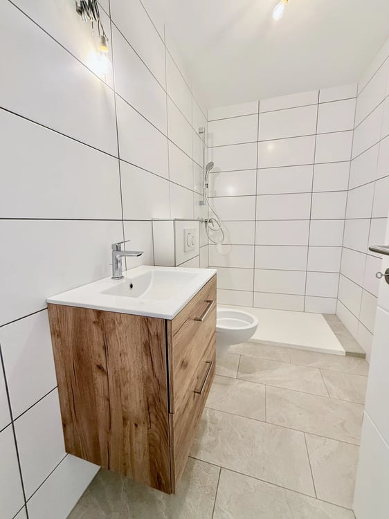 Splendide immeuble rénové avec cachet au coeur du vieux village de Vétroz 5