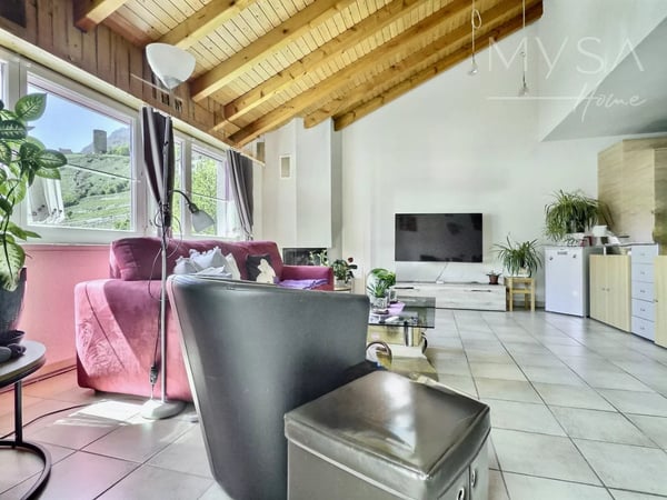 Bel appartement de 4½ pièces situé au dernier étage