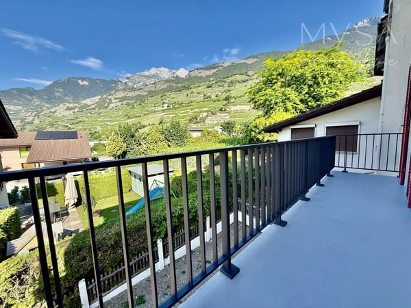 Splendide immeuble rénové avec cachet au coeur du vieux village de Vétroz 8