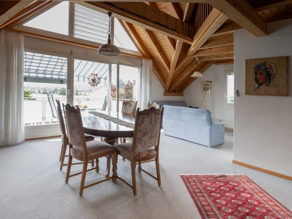 Charmante 2.5-Zimmer-Dachwohnung mit Weitblick 6