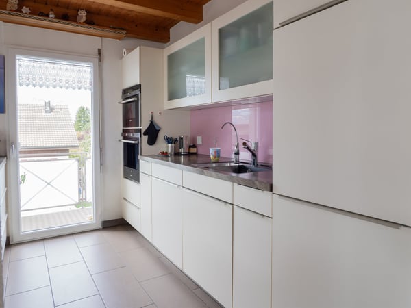 Charmante 2.5-Zimmer-Dachwohnung mit Weitblick 4