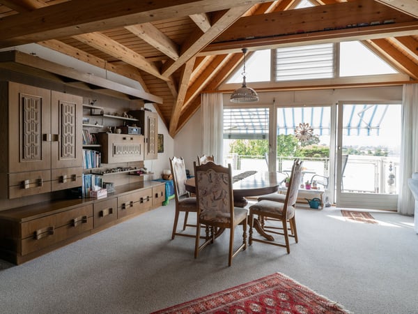 Charmante 2.5-Zimmer-Dachwohnung mit Weitblick 10