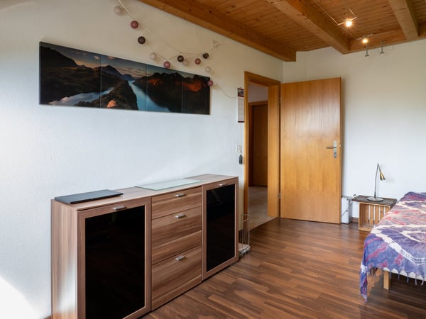 Charmante 2.5-Zimmer-Dachwohnung mit Weitblick 18