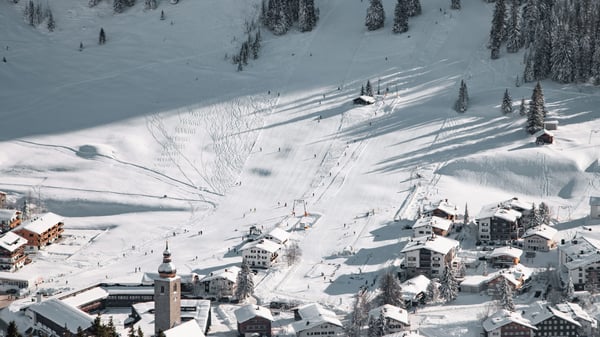 Ski-in/Ski-out 3.5-Zi.-Gartenwohnung in Lenzerheide, top Lage 1