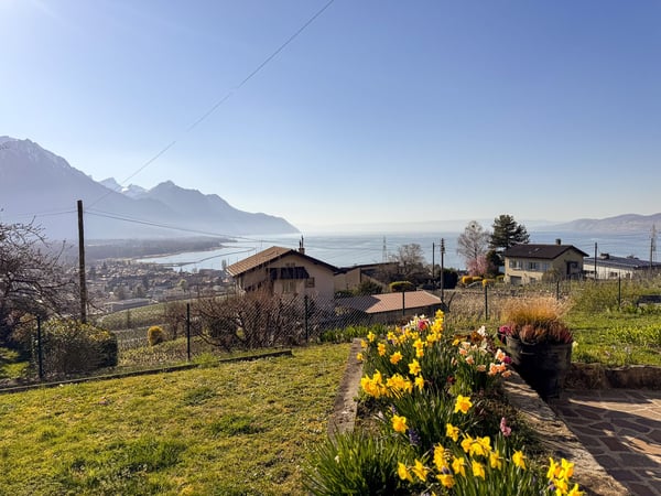 Propriété de caractère avec vue panoramique sur le lac – Villeneuve 1