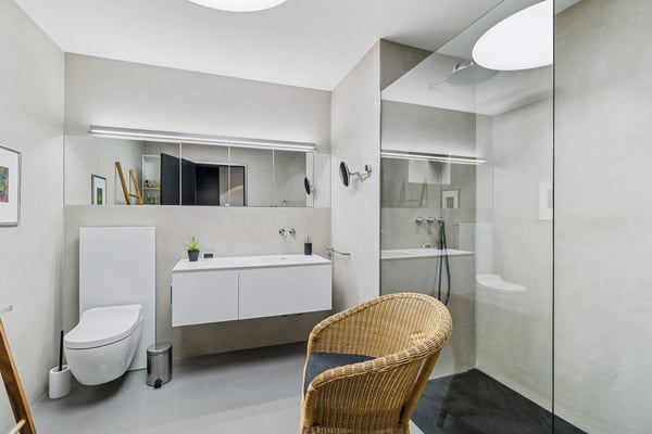 Exklusive 3.5-Zimmer- Attika-Wohnung im legendären Puls 5 7