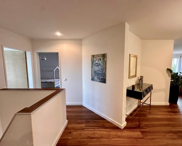 Exklusive 4.5-Zimmer- Gartenmaisonette in Winkel ZH 5