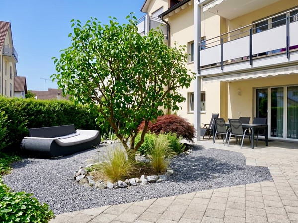 Exklusive 4.5-Zimmer- Gartenmaisonette in Winkel ZH 11