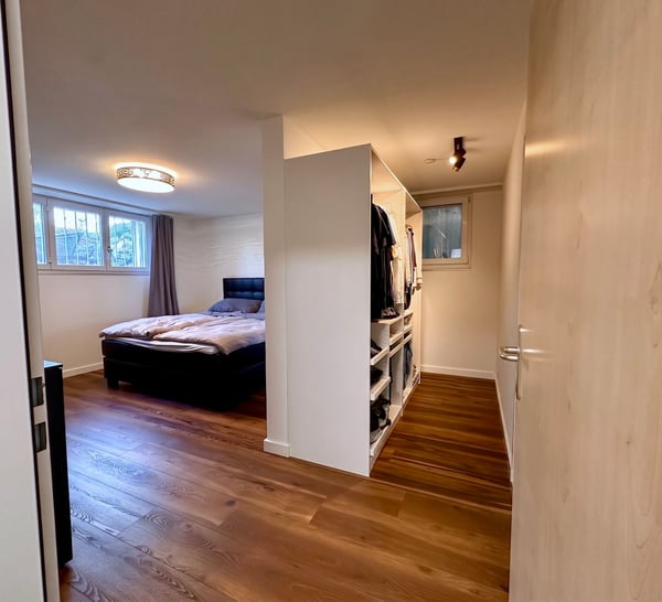 Exklusive 4.5-Zimmer- Gartenmaisonette in Winkel ZH 9