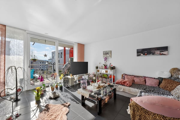 Sonnige 1.5-Zimmer-Gartenwohnung mit Balkon und grossem Gartensitzplatz 4