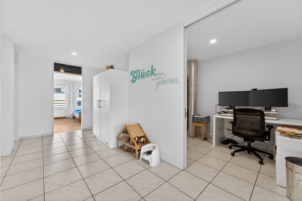 Wohnen wie im Einfamilienhaus - exklusive 1.5-Zimmer-Garten-Maisonette mit sonnigem Privatgarten 12