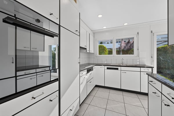 Wohnen wie im Einfamilienhaus - exklusive 5.5-Zimmer-Garten-Maisonette mit sonnigem Privatgarten 6