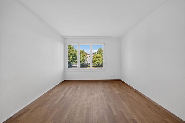 Wohnen wie im Einfamilienhaus - exklusive 5.5-Zimmer-Garten-Maisonette mit sonnigem Privatgarten 11