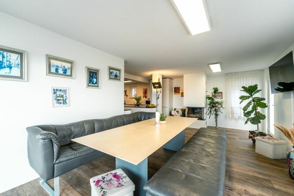 Grosszügiges 6.5-Zimmer Einfamilienhaus mit Einliegerwohnung - modernisiert 8