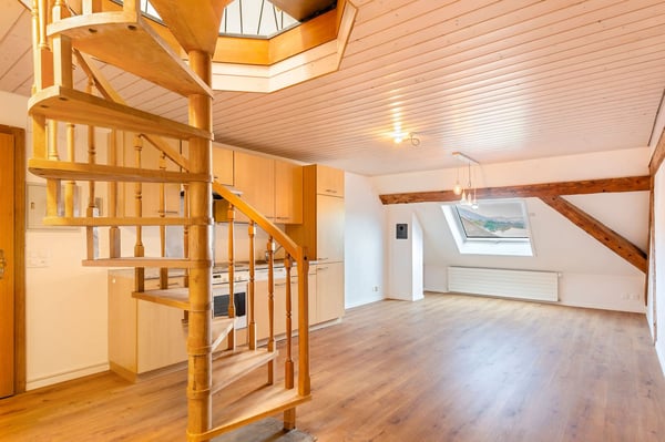 Duplex 3.5 pièces dans une ancienne grange — env. 98 m², charpente d'époque — Courfaivre 2