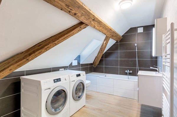 Duplex neuf et meublé —  5.5 pièces (3 chambres + mezzanine) — env. 128 m² + loggia — Courfaivre 11
