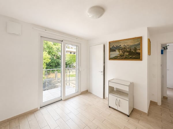 Luminoso appartamento di 3.5 locali, ultimo piano e vista aperta 12