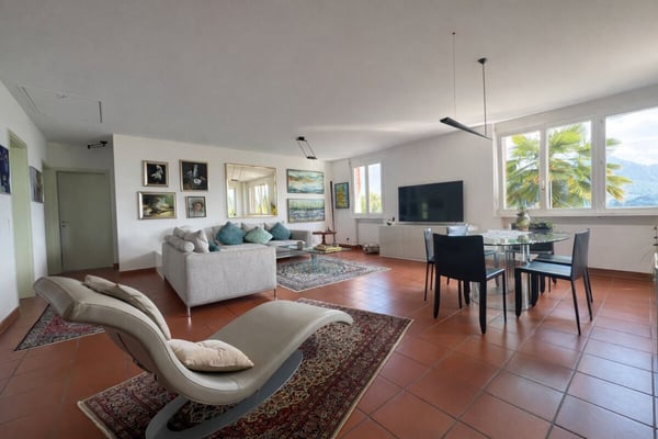 Splendida villa a Carona con vista, giardino e terrazza 7