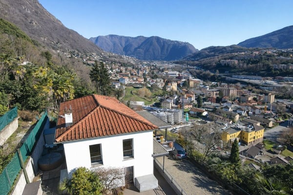 Casa unifamiliare nel verde, con vista e soleggiata 3