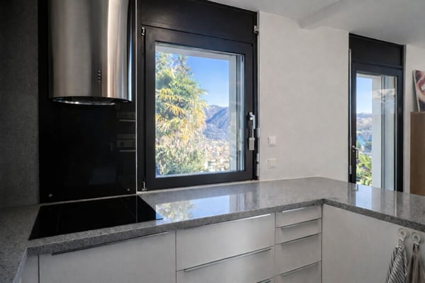 Casa unifamiliare nel verde, con vista e soleggiata 12