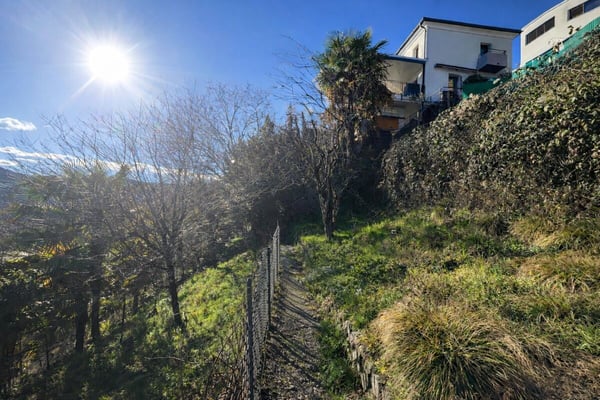 Casa unifamiliare nel verde, con vista e soleggiata 29