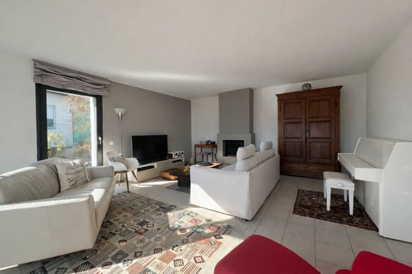 Casa unifamiliare nel verde, con vista e soleggiata 6