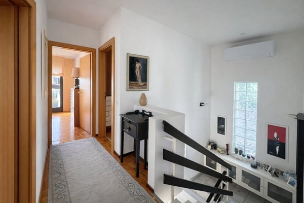 Casa unifamiliare nel verde, con vista e soleggiata 27
