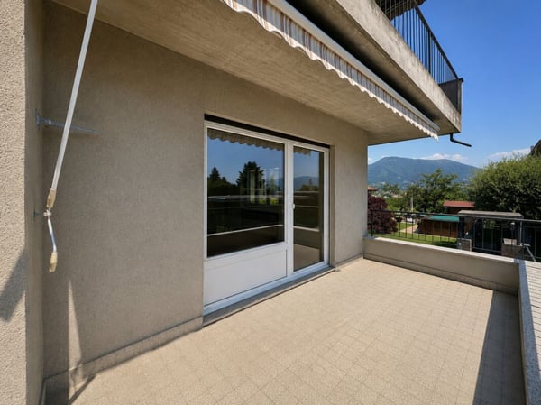 Affittasi a Novazzano appartamento di 3.5 locali in casa bifamiliare con grande terrazza e accesso diretto al giardino 12