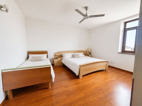 Stabile residenziale-commerciale con grande potenziale di sviluppo 9