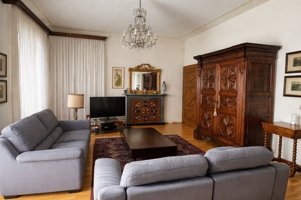 Elegante villa d’epoca con giardino e terrazze nel cuore di Balerna 27